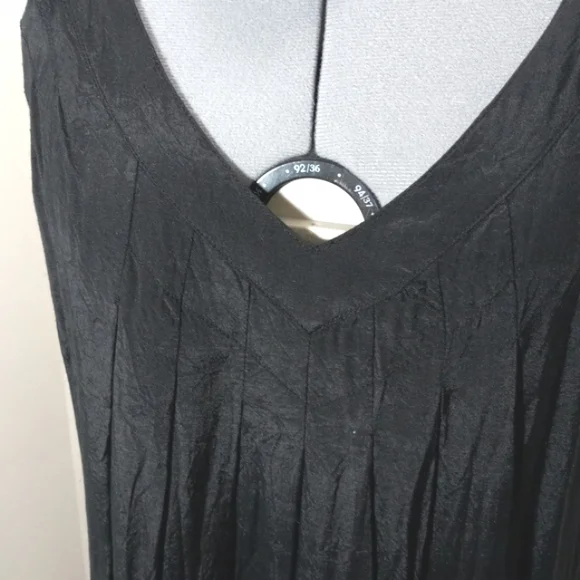Culture, Black Dress with Sequins 10" up from the Bottom. SILK Size Med - Picture 7 of 10